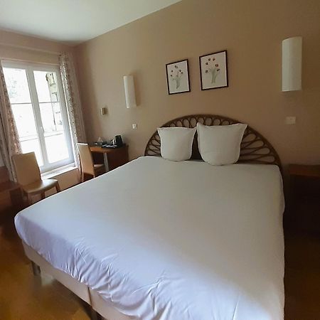 Hostellerie Du Lys Lamorlaye Eksteriør bilde